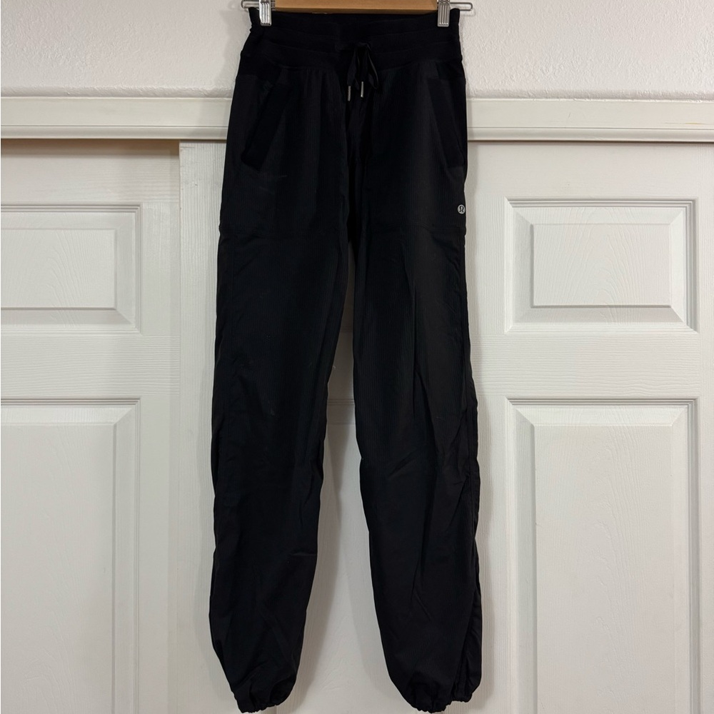 Lululemon Athletica Black dance jogger